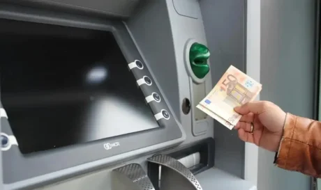 τράπεζα ΑΤΜ