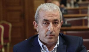 Παραιτήθηκε ο Χάρης Μαμουλάκης – Θα κρατήσει την έδρα ο Βαρδάκης;