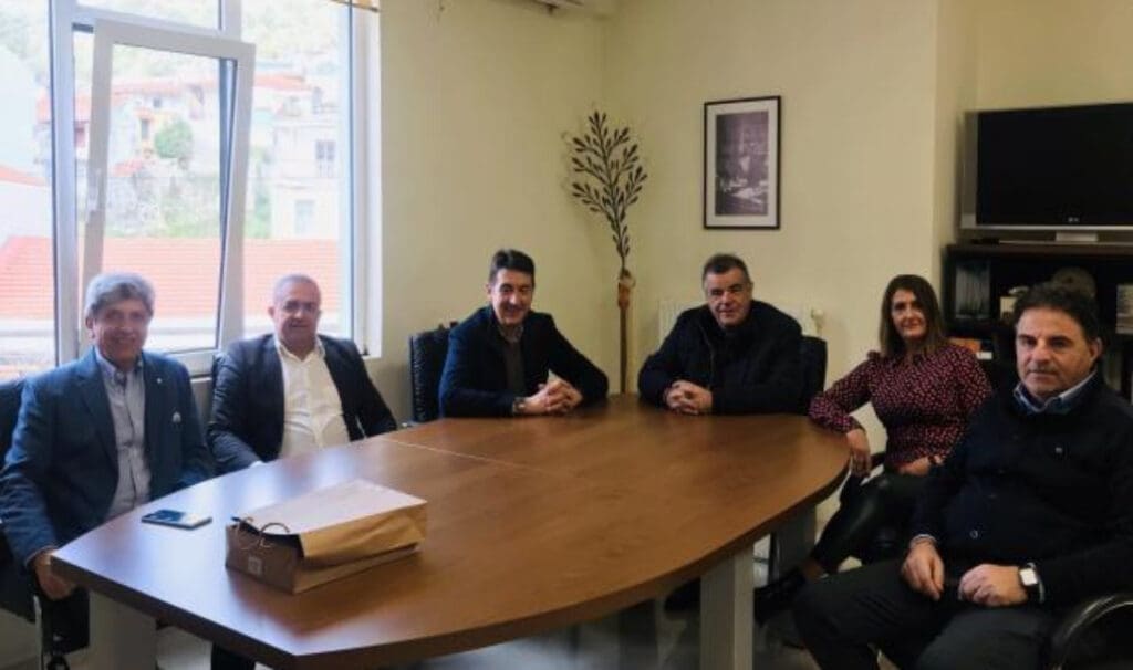 Πρέσβης της Σερβίας Δήμαρχος Αγίου Βασιλείου