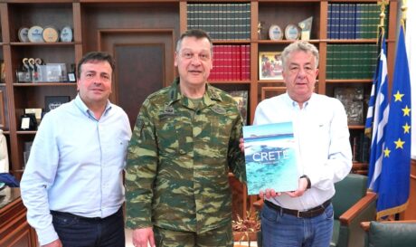 Ο νέος Διοικητής της ΣΕΑΠ επισκέφθηκε τον Σταύρο Αρναουτάκη