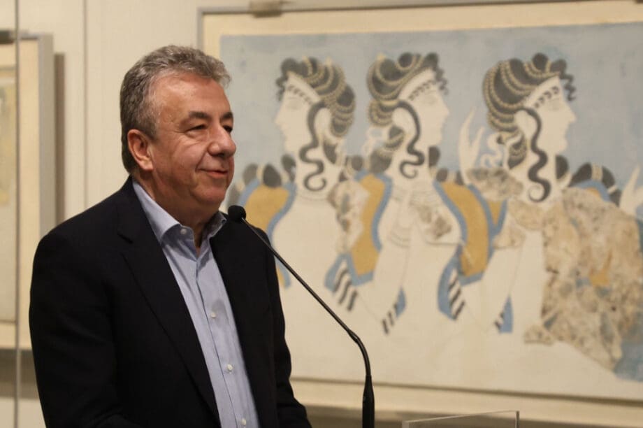 Σταύρος Αρναουτάκης