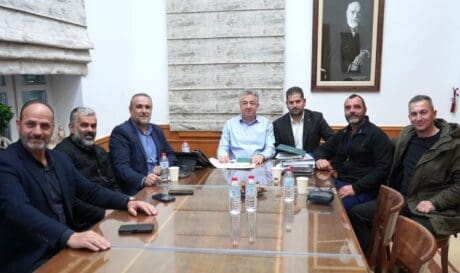 Σταύρος Αρναουτακης Γιώργος Κλάδος