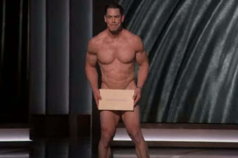 John Cena: Παρέλαβε γυμνός το βραβείο των Όσκαρ και έγινε Viral