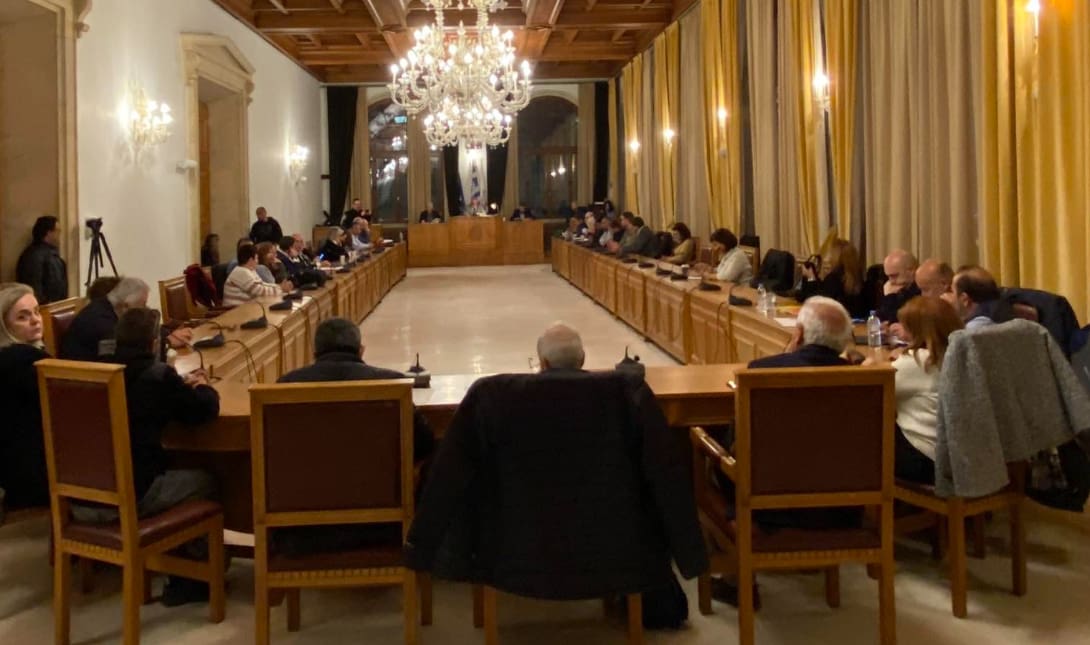 Δήμος Ηρακλείου: Live η έκτακτη συνεδρίαση του Δημοτικού Συμβουλίου