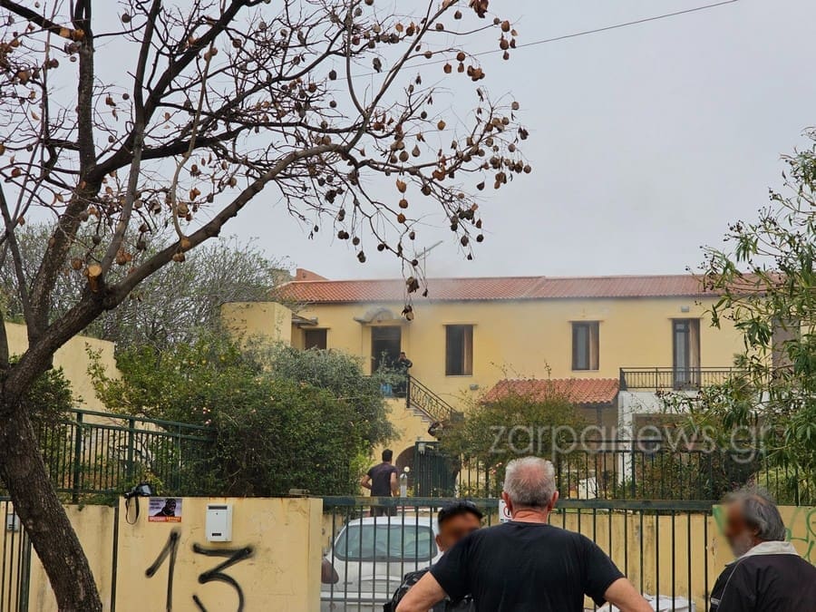 Χανιά: Συναγερμός στην Πυροσβεστική για φωτιά που ξέσπασε σε διαμέρισμα