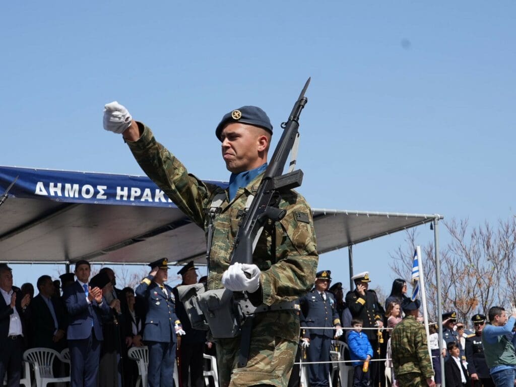 Ηράκλειο παρέλαση 25η Μαρτίου