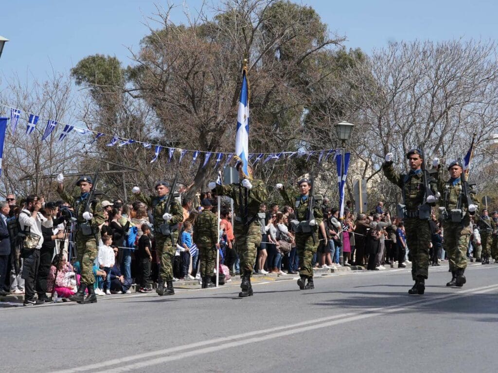 Ηράκλειο παρέλαση 25η Μαρτίου