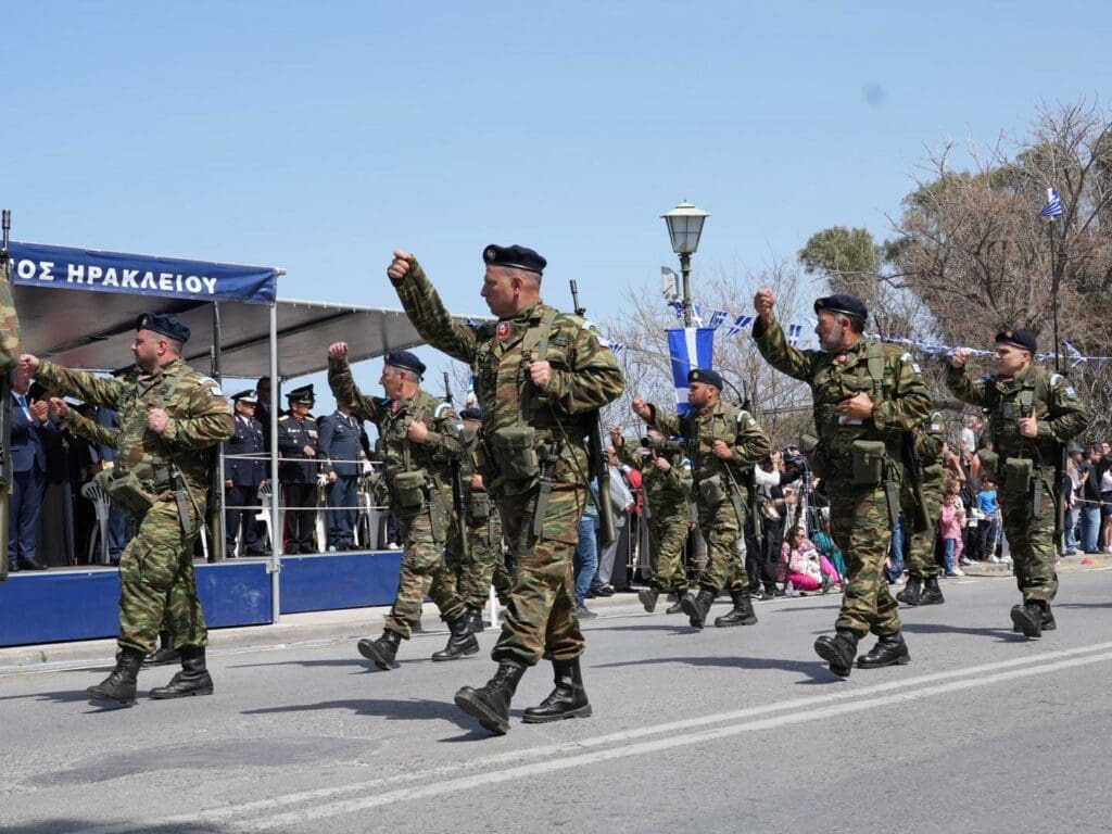 Ηράκλειο παρέλαση 25η Μαρτίου