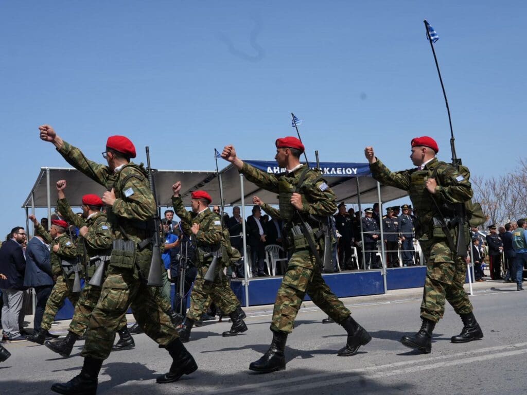 Ηράκλειο παρέλαση 25η Μαρτίου