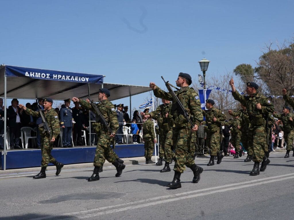 Ηράκλειο παρέλαση 25η Μαρτίου