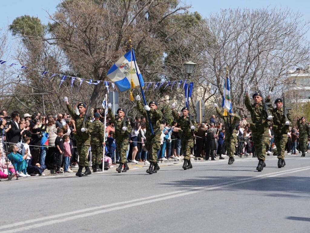 Ηράκλειο παρέλαση 25η Μαρτίου
