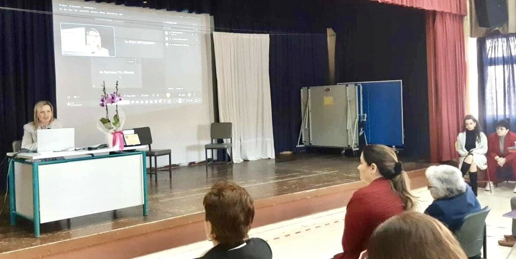 Ομιλήτρια στις εκδηλώσεις ήταν η Αντιπεριφερειάρχης Πολιτισμού και Ισότητας της Περιφέρειας Κρήτης