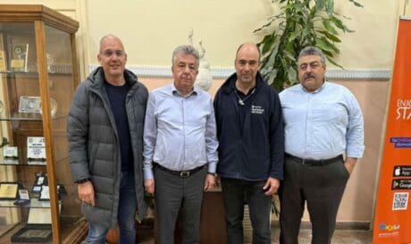 Ναυτικός Όμιλος Χανίων Σταύρος Αρναουτάκης