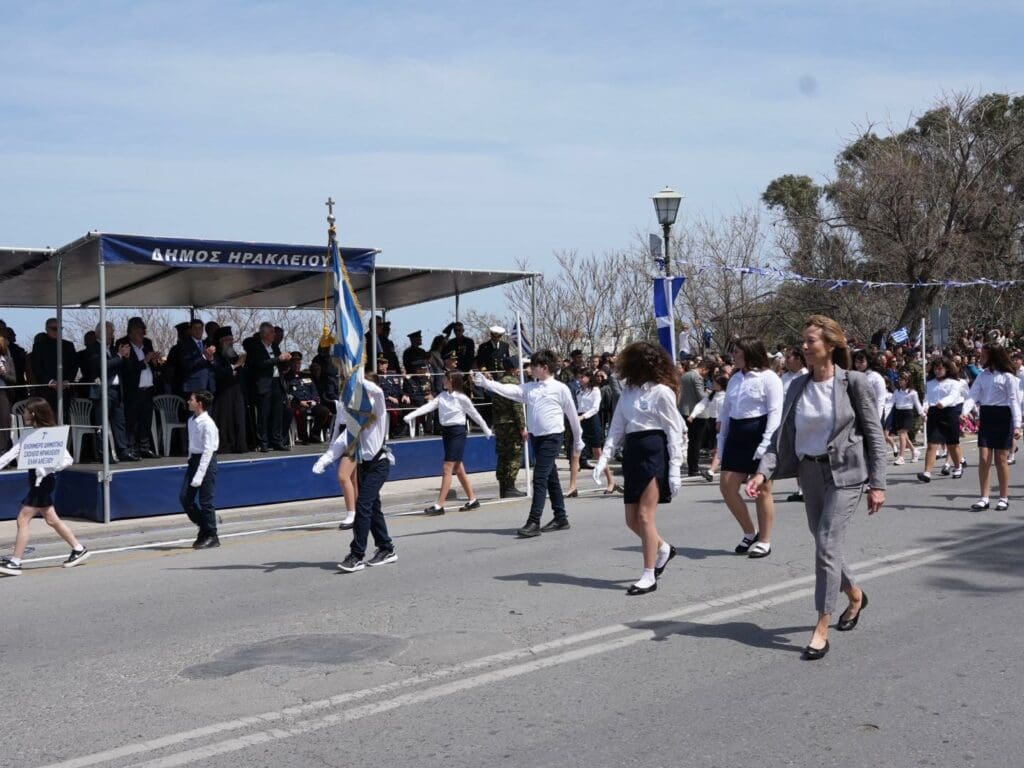 Ηράκλειο παρέλαση 25η Μαρτίου