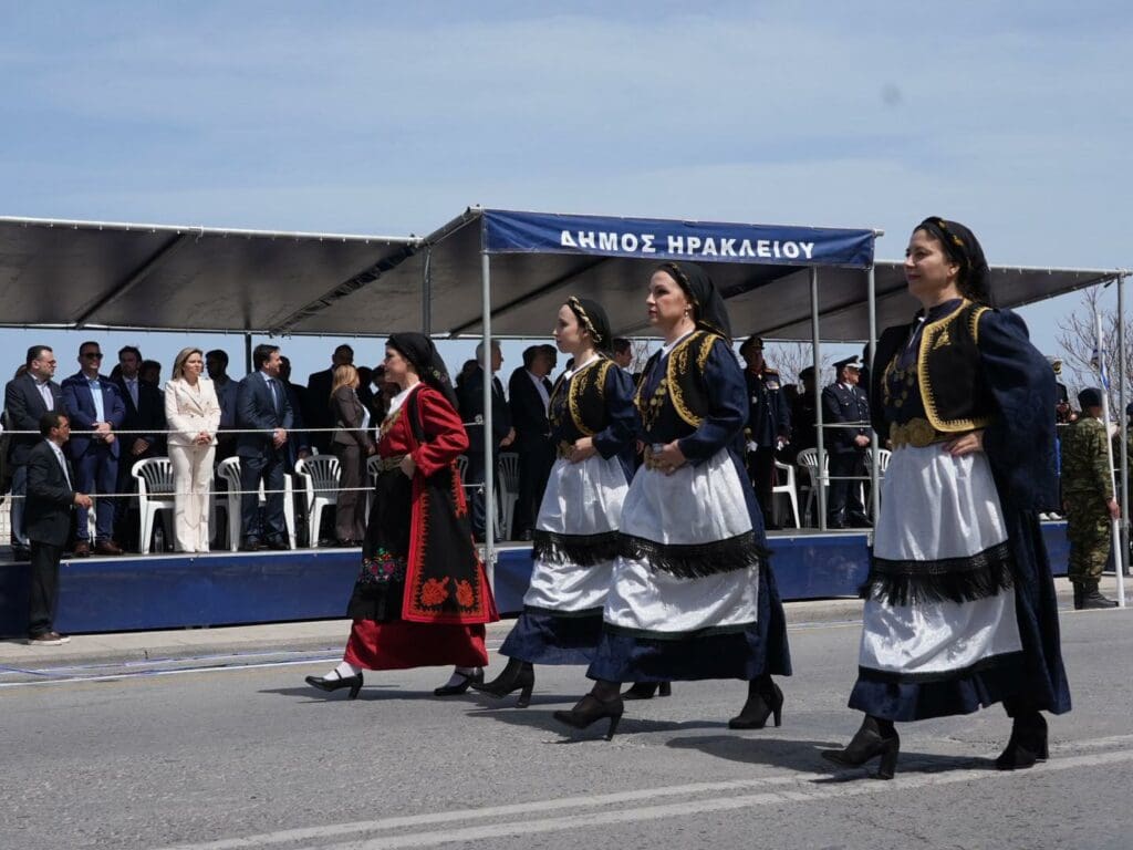 Ηράκλειο παρέλαση 25η Μαρτίου
