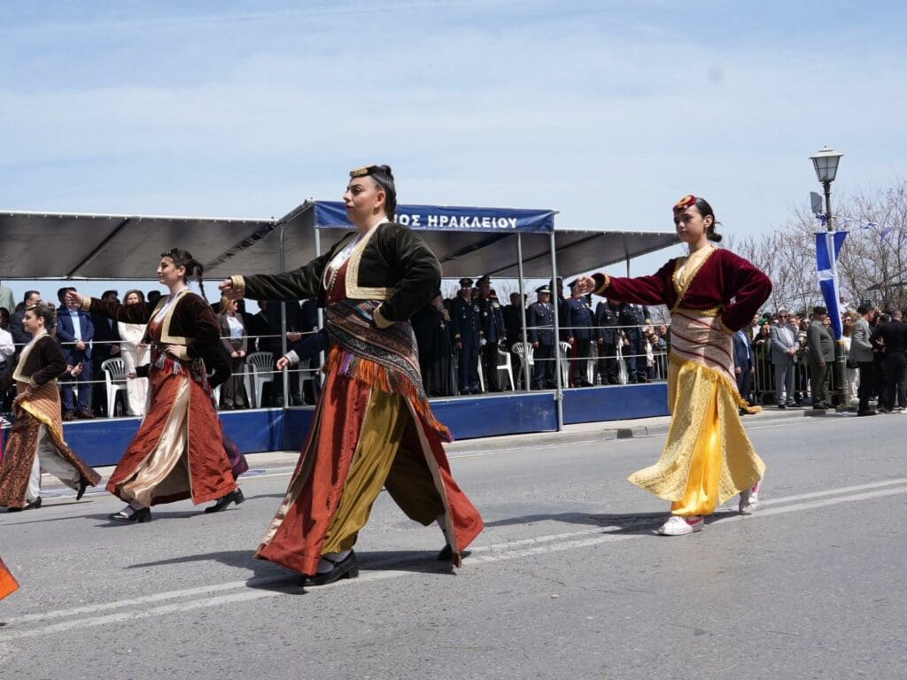 Ηράκλειο παρέλαση 25η Μαρτίου