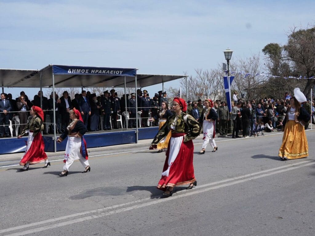 Ηράκλειο παρέλαση 25η Μαρτίου
