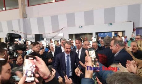 Προσυνέδριο ΝΔ: Θερμή υποδοχή για τον Πρωθυπουργό στο «Βελλίδειο» (φώτο και βίντεο)
