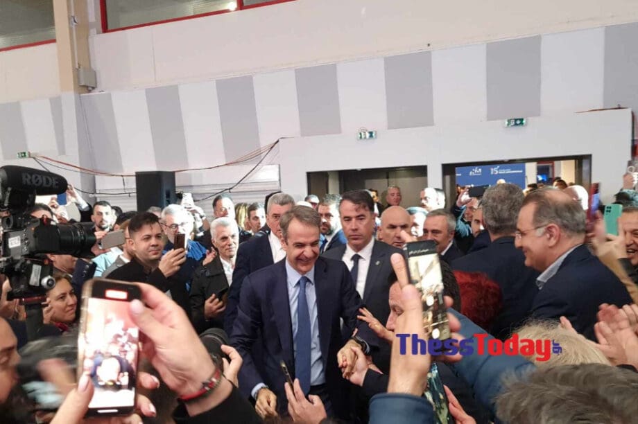 Προσυνέδριο ΝΔ: Θερμή υποδοχή για τον Πρωθυπουργό στο «Βελλίδειο» (φώτο και βίντεο)
