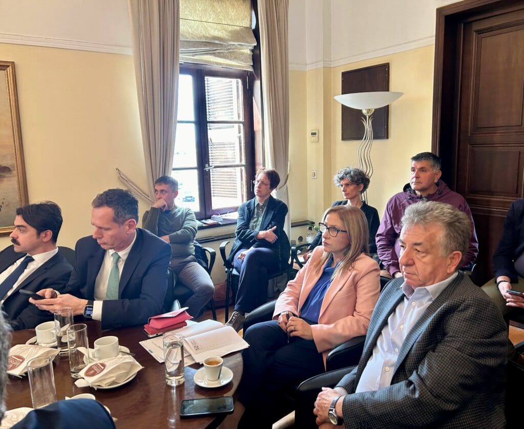 Συνάντηση Δημάρχων Κρήτης με ΔΣ του ΑΔΜΗΕ για το έργο Χανιά - Δαμαστά