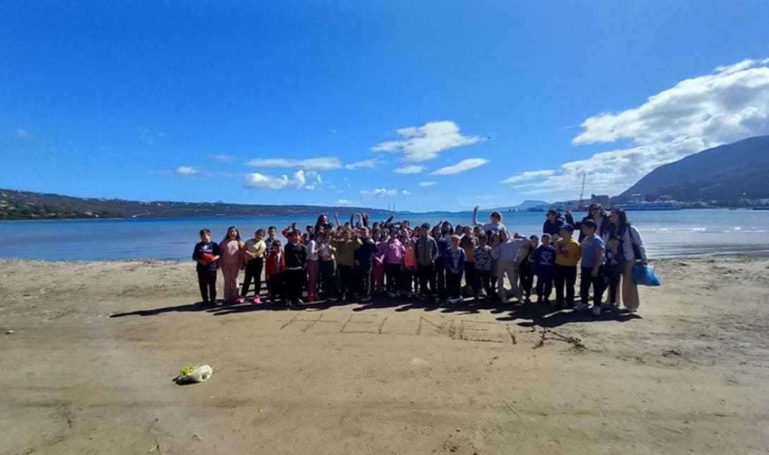 Χανιά: Μαθητές δημοτικού καθάρισαν τις ακτές του Βληττέ