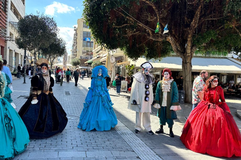 Τσικνοπέμπτη στο Ηράκλειο - Πλούσιες εκδηλώσεις με την συμμετοχή μικρών και μεγάλων