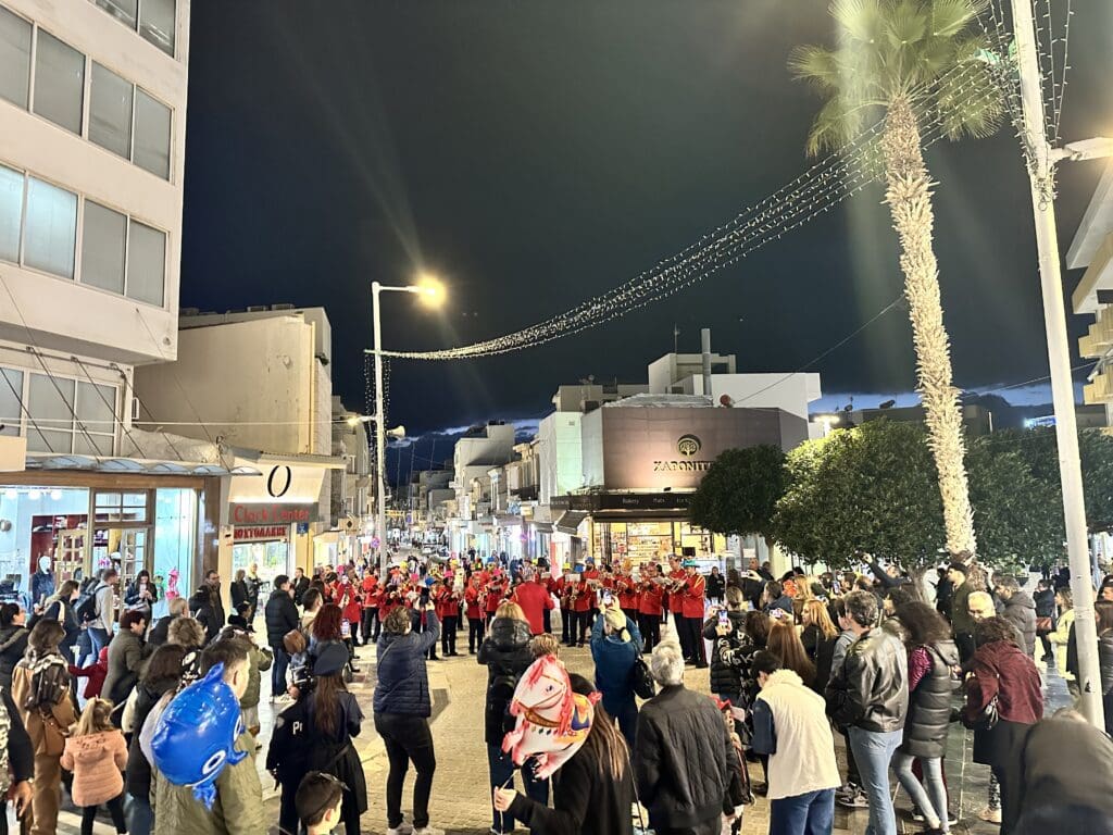 Τσικνοπέμπτη στο Ηράκλειο - Πλούσιες εκδηλώσεις με την συμμετοχή μικρών και μεγάλων