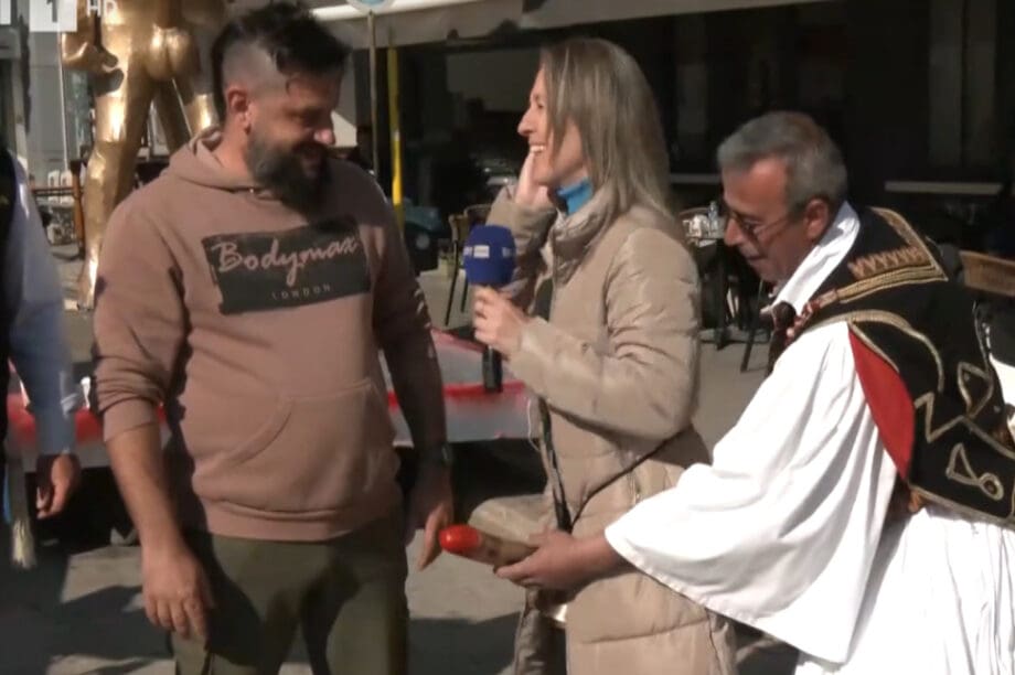 ρεπόρτερ της ΕΡΤ