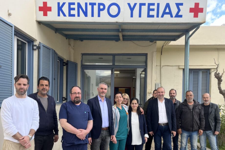 Μανόλης Χνάρης