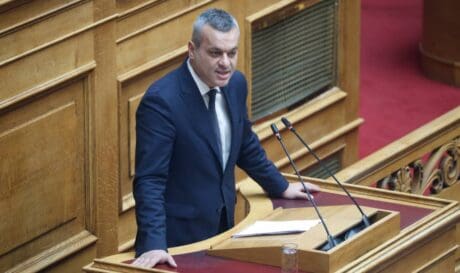 Χάρης Μαμουλάκης