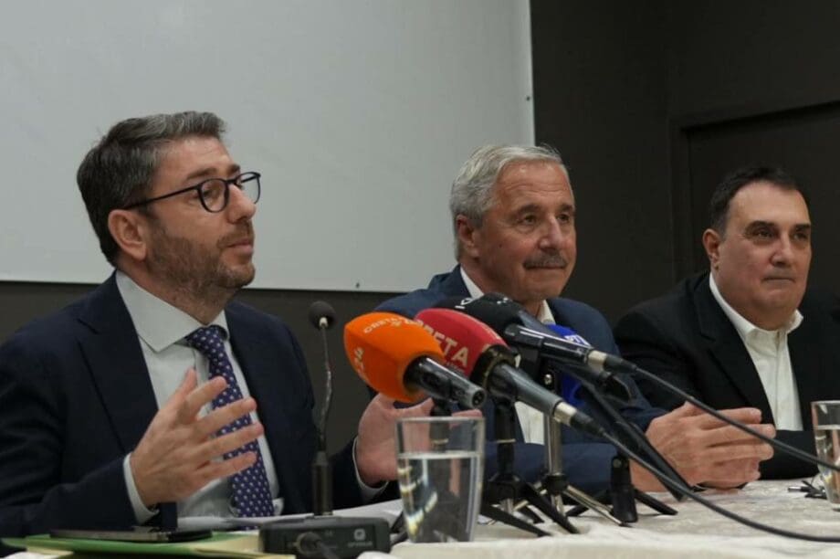 Παρουσίαση βιβλίου Γιάννης Μανιάτης
