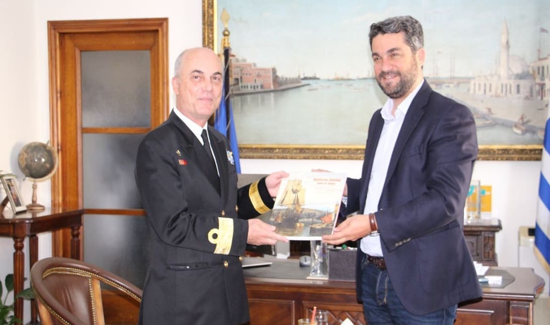 Στον Δήμαρχο Χανίων ο νέος Διοικητής Ναυστάθμου Κρήτης