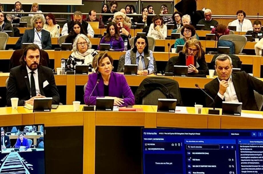Χάρης Μαμουλάκης