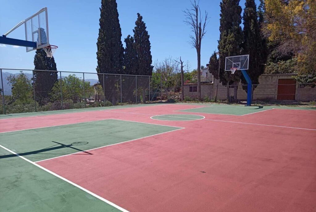 Ολοκληρώθηκαν οι εργασίες συντήρησης του γηπέδου μπάσκετ στον Σοκαρά