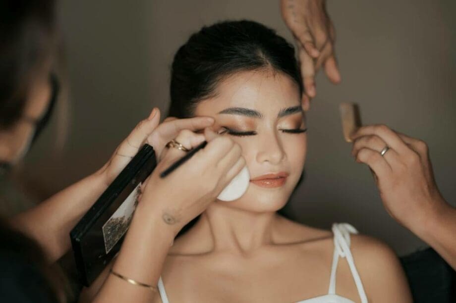 γυναίκα ομορφιά make up