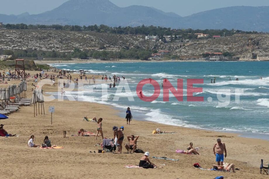 παραλία Καρτερός