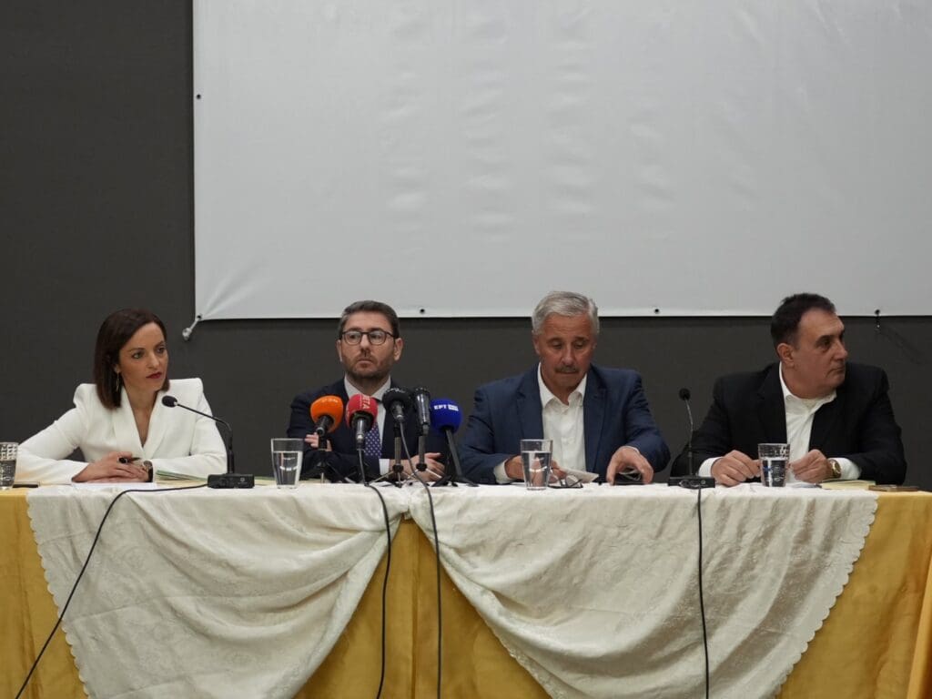 Παρουσίαση βιβλίου Γιάννης Μανιάτης