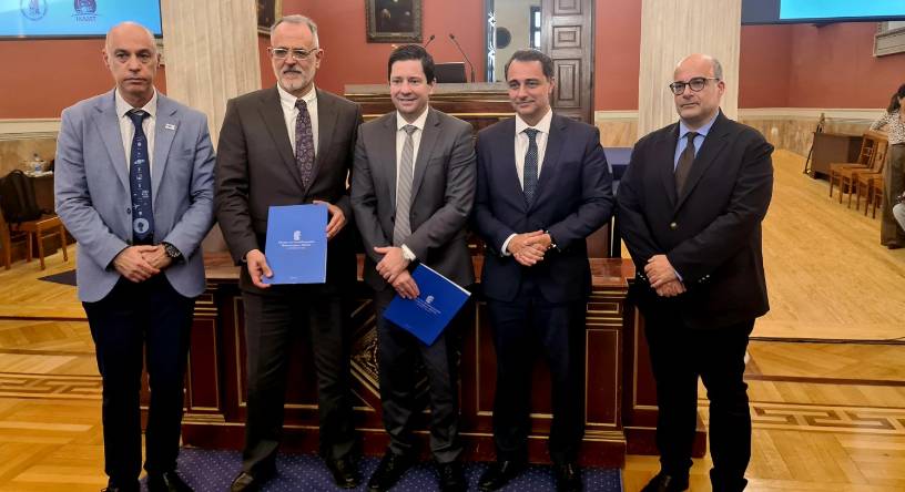 Μάξιμος Σενετάκης
