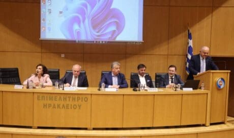 Συνάντηση υποδοχής 19 πρέσβεων