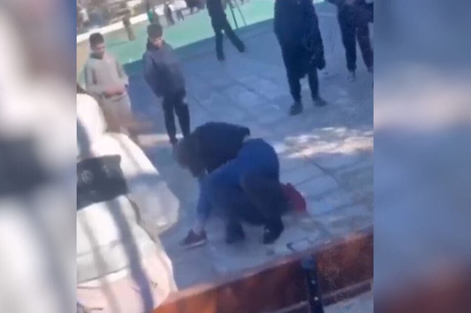 Χανιά: Ξυλοδαρμός μαθήτριας στο προαύλιο σχολείου