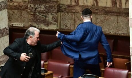 Βουλή τσακωμός