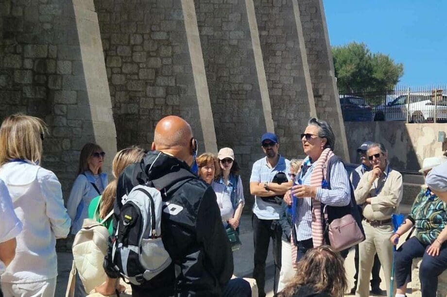χαρτοδιαδρομές