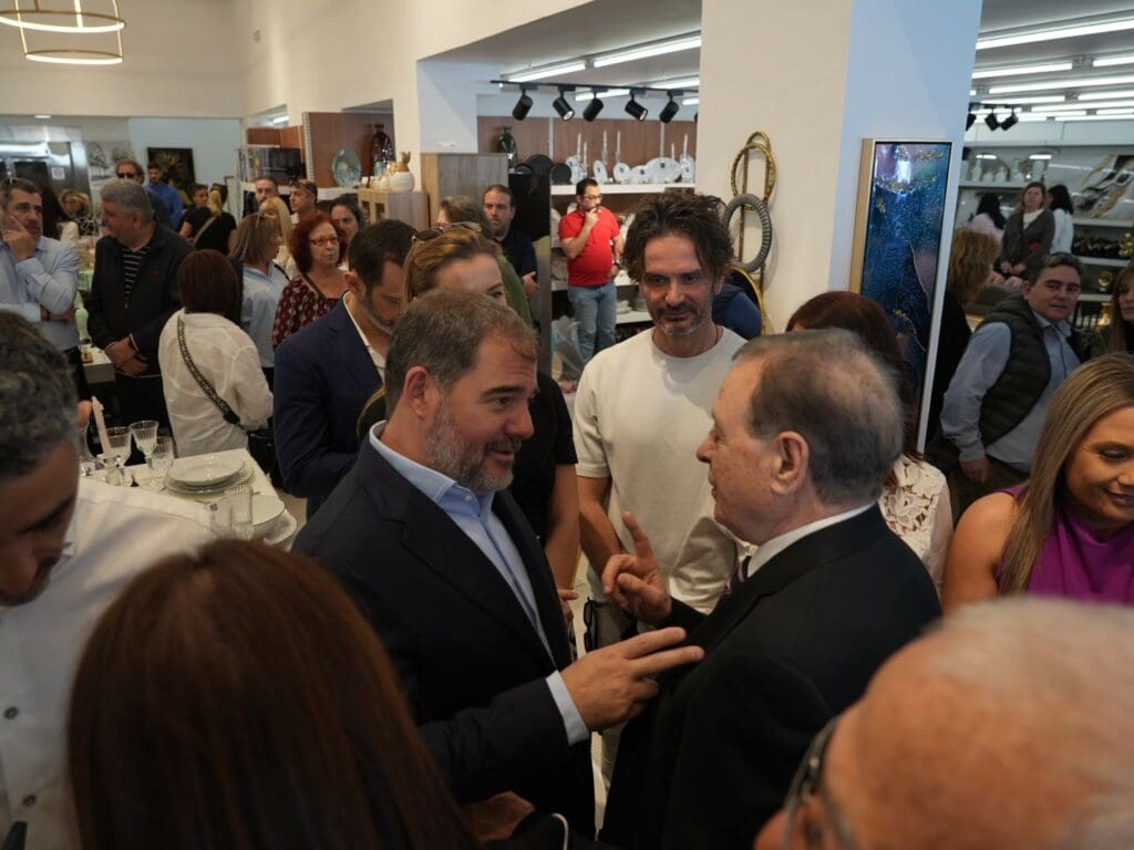 Λαμπερά εγκαίνια του πρώτου Happy Home Χαλκιαδάκης στο Ηράκλειο
