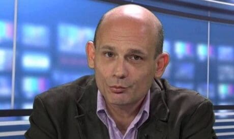 Πάρις Καρβουνόπουλος