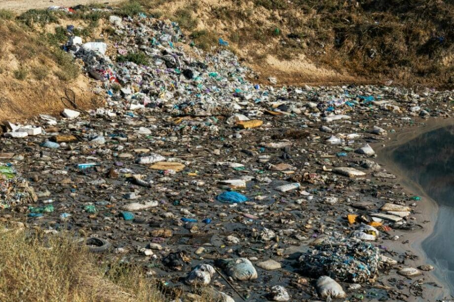απόβλητα σκουπίδια χωματερή