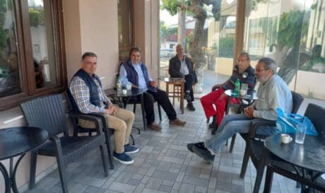 έμπαρος ΚΚΕ