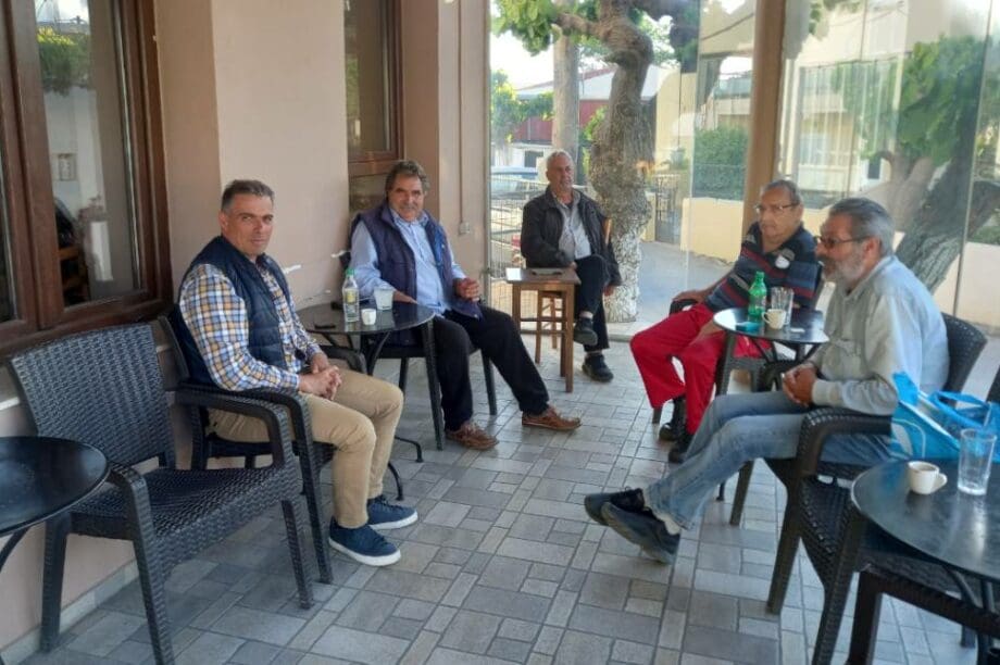 έμπαρος ΚΚΕ