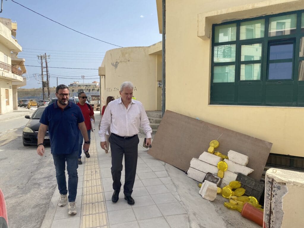 καλοκαιρινος πεζοδρομια διαβασεις