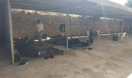 Κεντρικό Λιμεναρχείο Χανίων μετανάστες