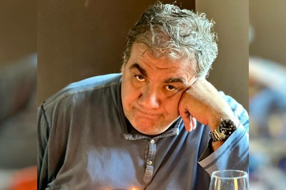 Δημήτρης Σταρόβας